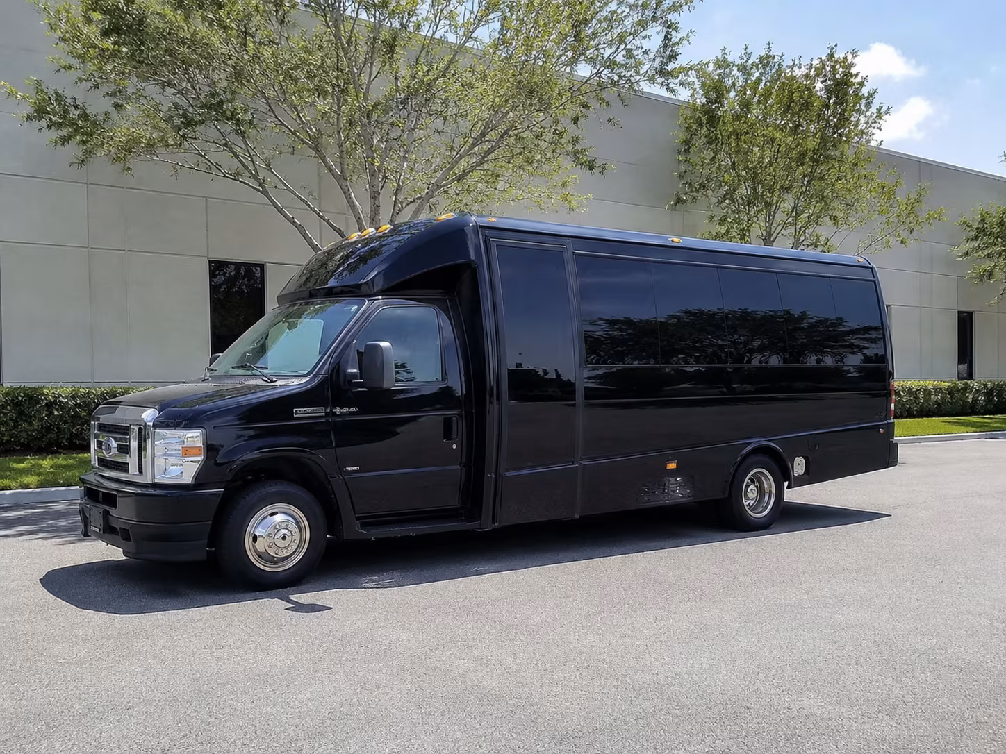 encinitas set up employee shuttles for encinitas businesses