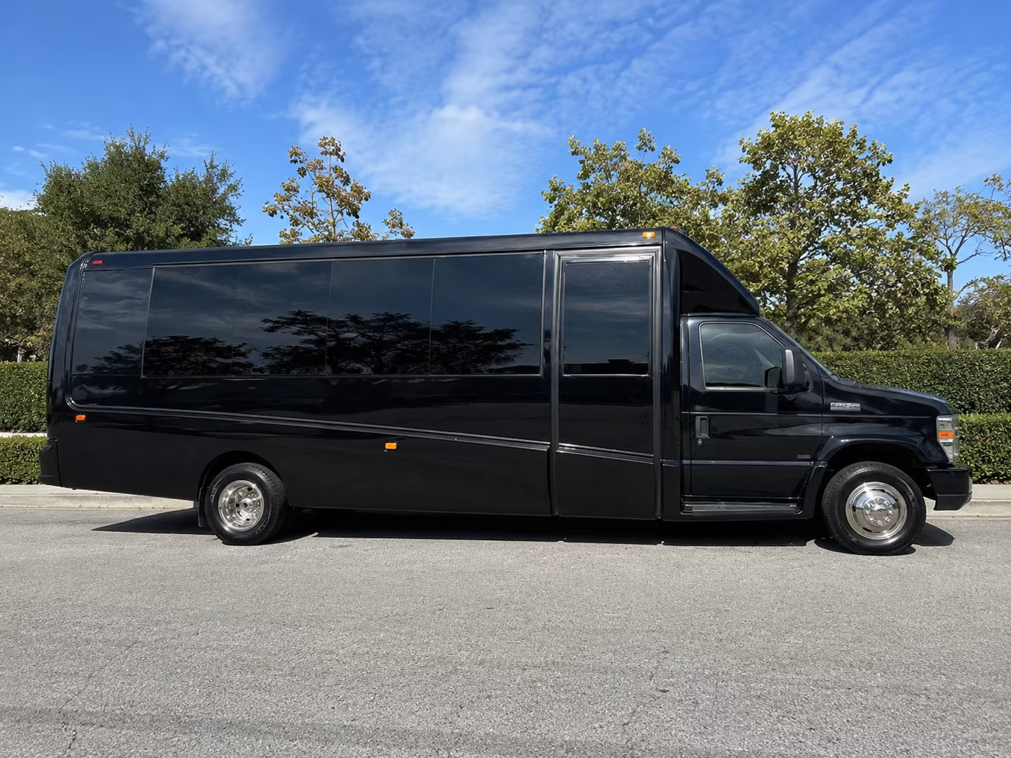escondidocharterbuscompany com is the easiest way to get to pechanga arena for gulls and sockers games