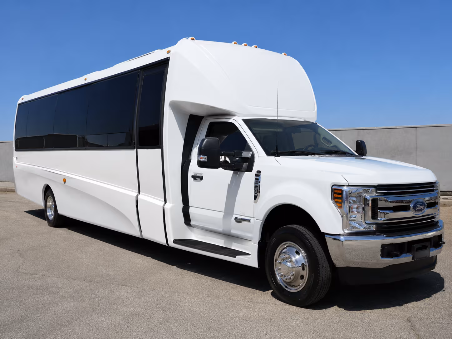 poway employee shuttle bus rentals in poway